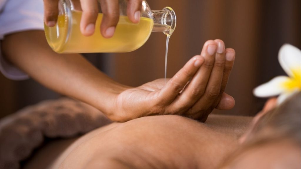 3 Korean Body Oils for Soft Fall Skin